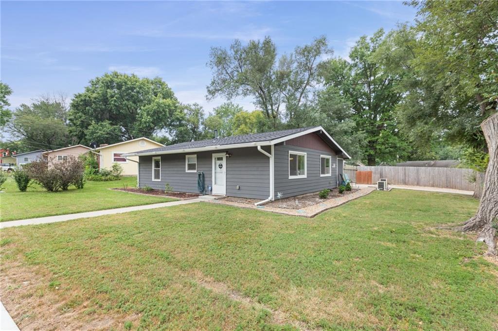 3rd image of 1333 E 19Th St, Lawrence, KS 66046 | MLS# 2632814