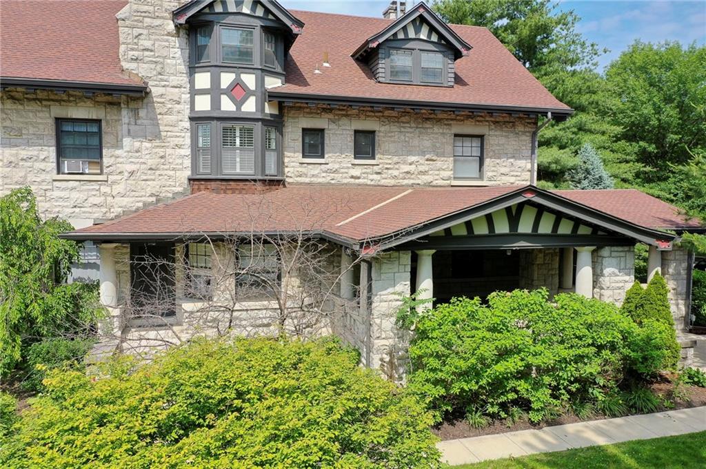 4th image of 633 E Armour Blvd Blvd, Kansas City, MO 64109 | MLS# 2632816