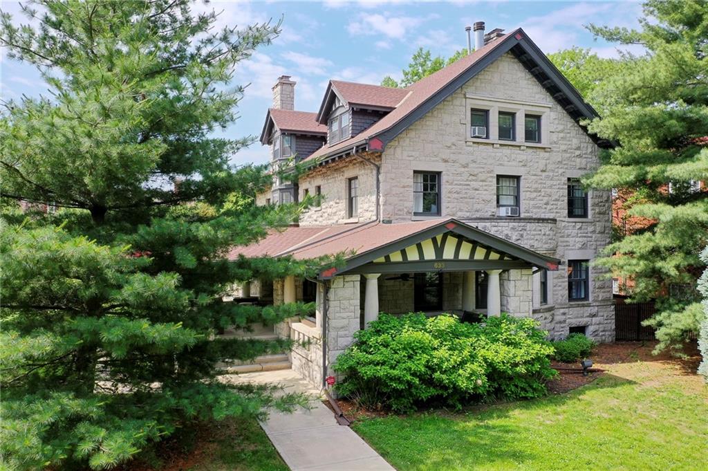 3rd image of 633 E Armour Blvd Blvd, Kansas City, MO 64109 | MLS# 2632816