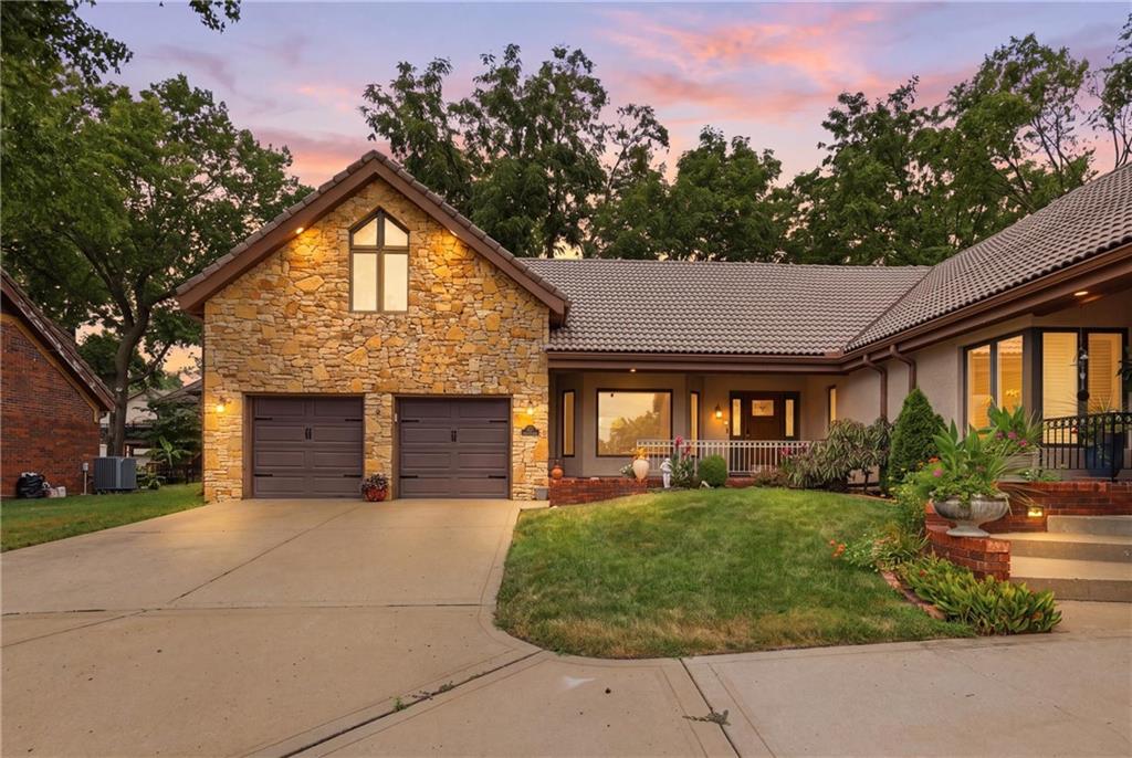 2nd image of 10 The Woodlands N/a, Kansas City, MO 64119 | MLS# 2632817