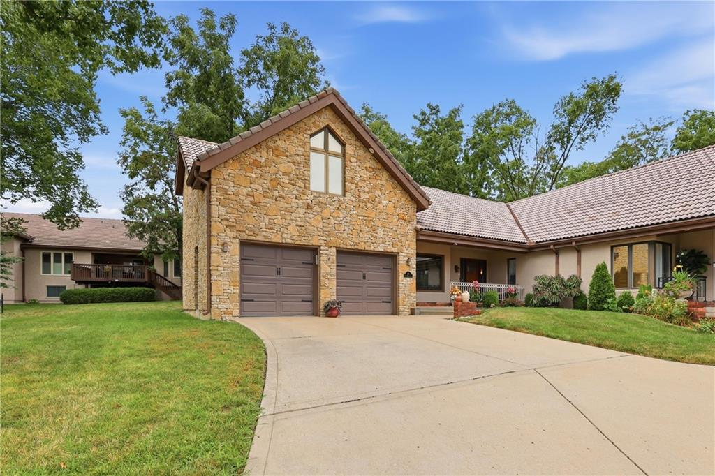 1st image of 10 The Woodlands N/a, Kansas City, MO 64119 | MLS# 2632817