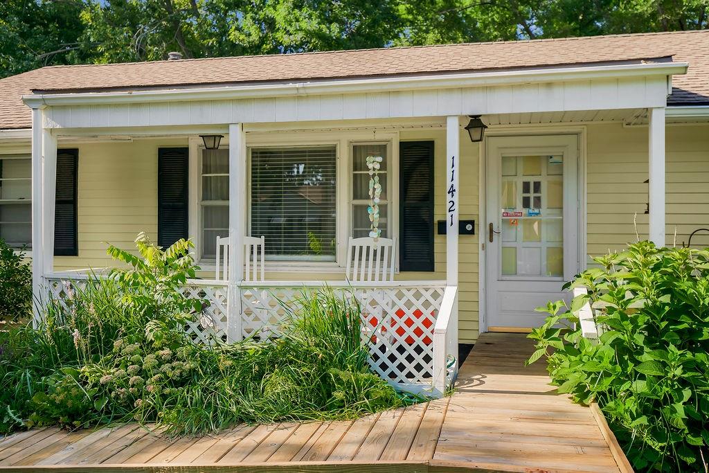2nd image of 11421 W 69th St, Shawnee, KS 66203 | MLS# 2632821