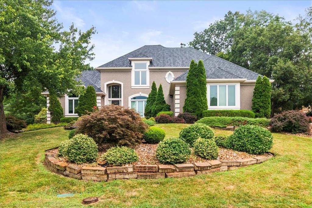 1st image of 713 Ne Dick Howser Ct, Lees Summit, MO 64064 | MLS# 2632824