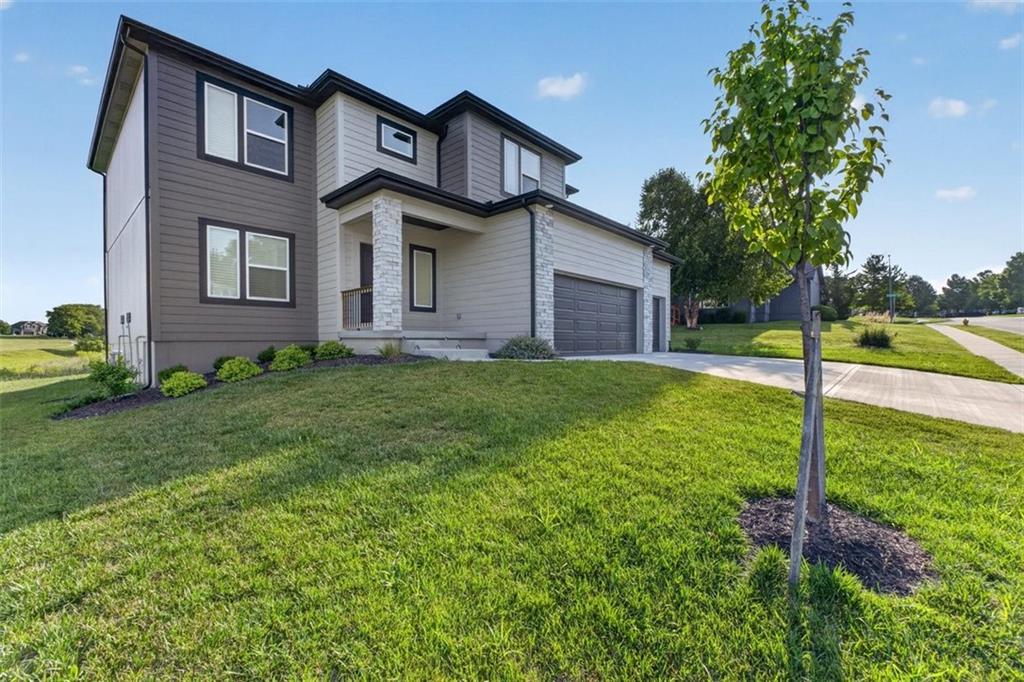 3rd image of 2708 Sw 12Th St, Lees Summit, MO 64081 | MLS# 2632833