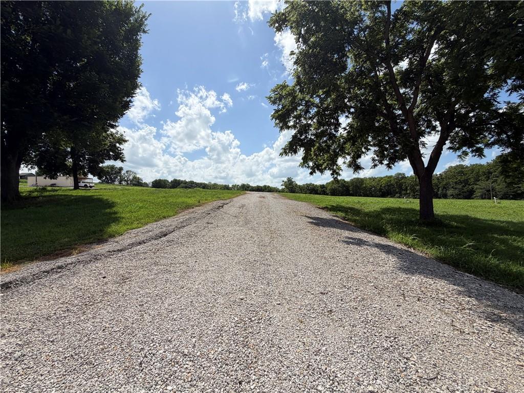 14th image of 15757 206th St, Tonganoxie, KS 66086 | MLS# 2632852