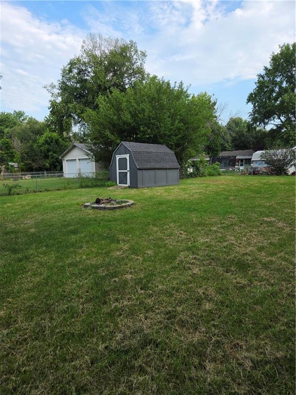 3rd image of 326 Front St, Grain Valley, MO 64029 | MLS# 2632855