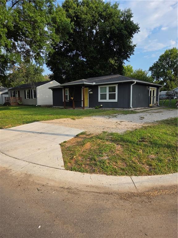 2nd image of 326 Front St, Grain Valley, MO 64029 | MLS# 2632855