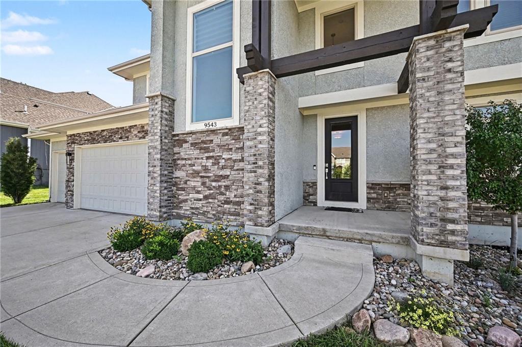 4th image of 9543 N Kentucky Ave, Kansas City, MO 64157 | MLS# 2632857