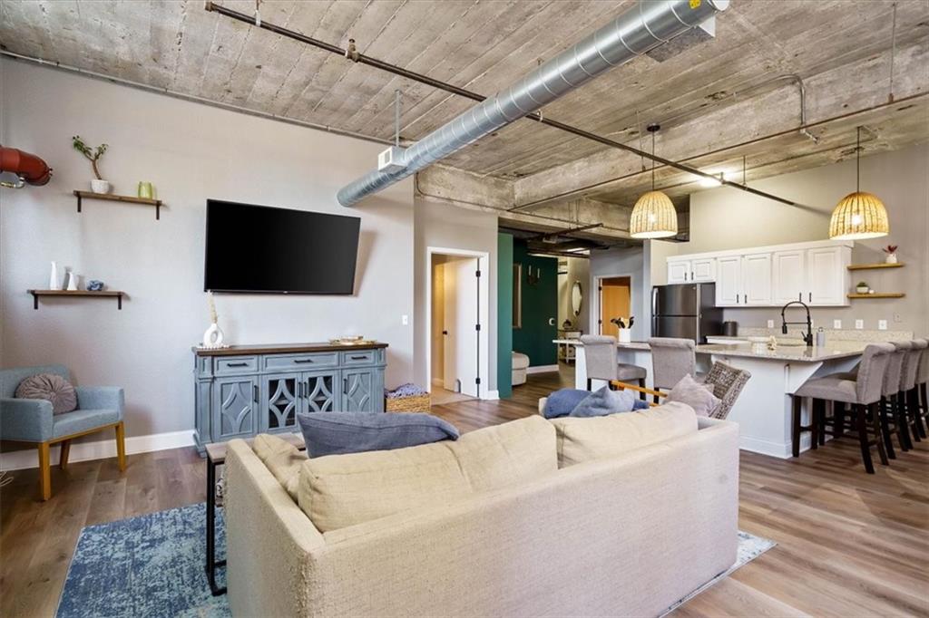 2nd image of 321 W 7th St #103, Kansas City, MO 64105 | MLS# 2632859
