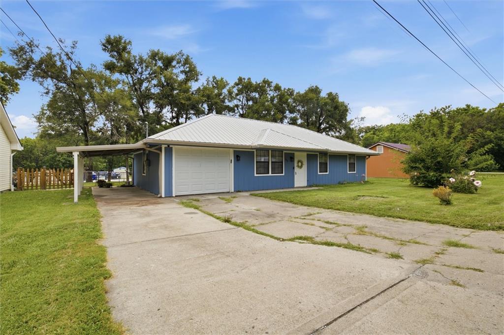 1st image of 304 E 2nd St, Lawson, MO 64062 | MLS# 2632862