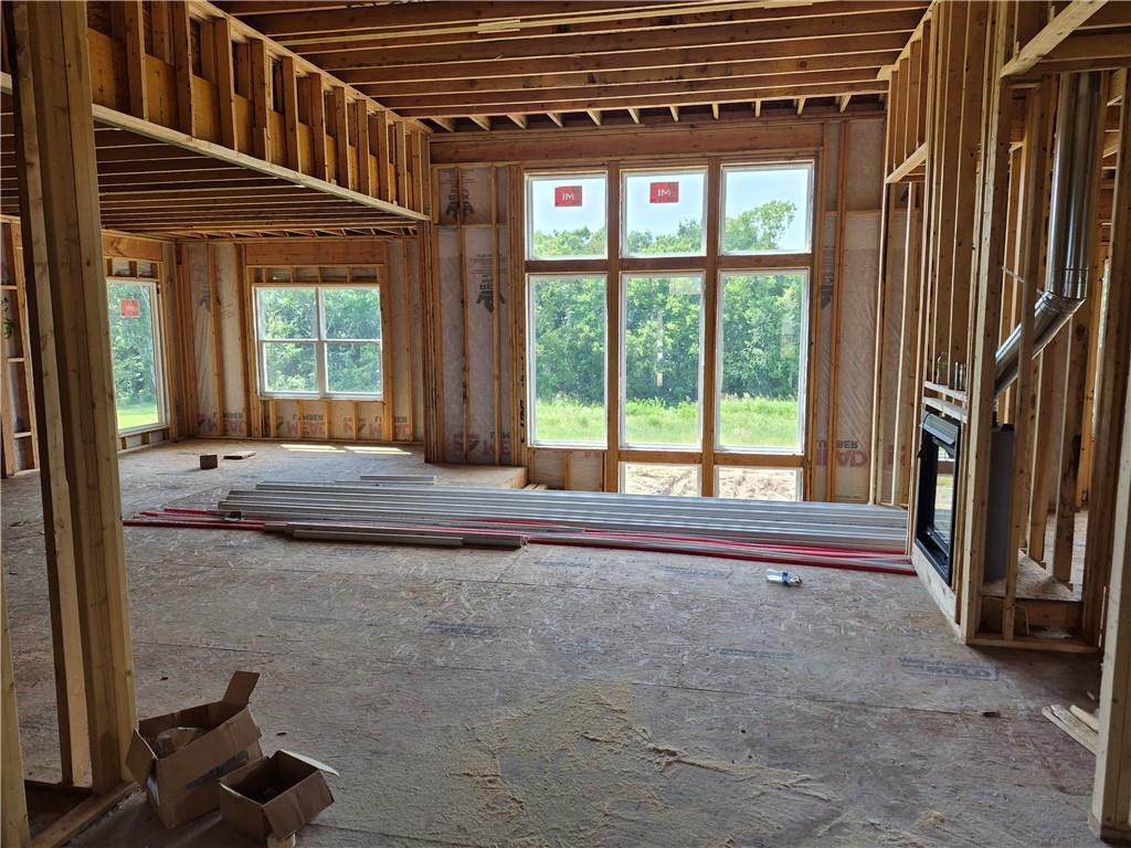 3rd image of 4728 Clubhouse Dr, Basehor, KS 66007 | MLS# 2632924