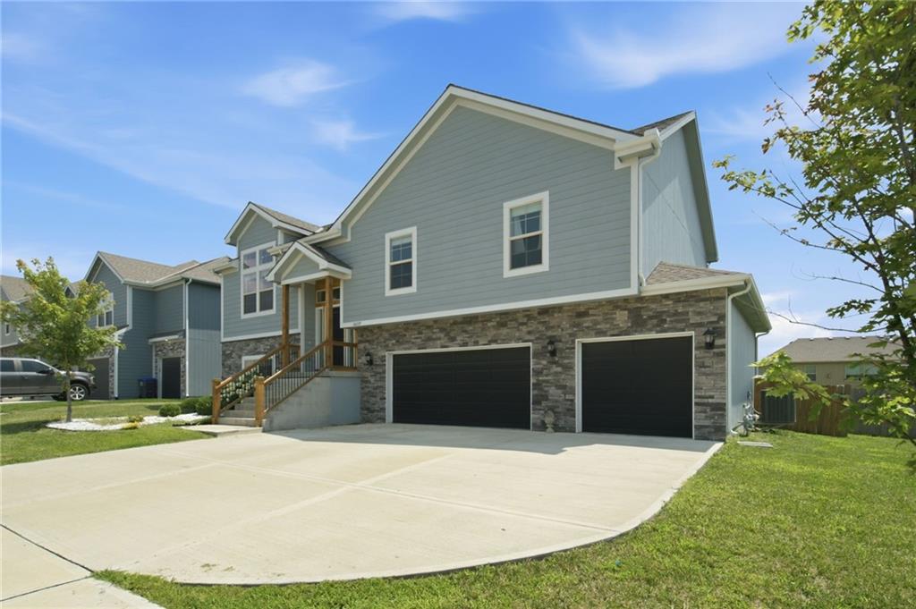 4th image of 16029 Craig St, Basehor, KS 66007 | MLS# 2632930