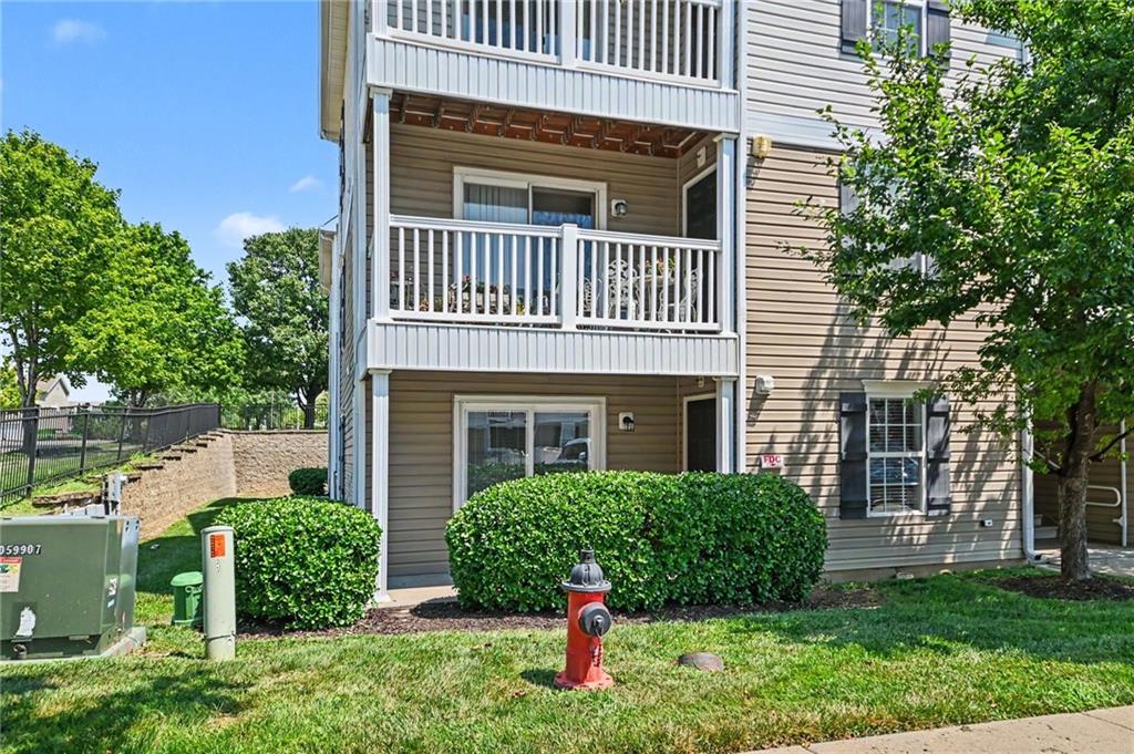 2nd image of 5500 NE 80th Ter, Kansas City, MO 64119
