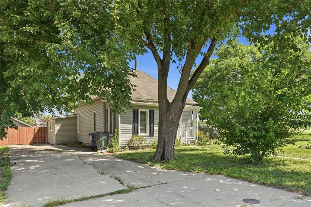 4th image of 245 Illinois St, Lawrence, KS 66044 | MLS# 2632948