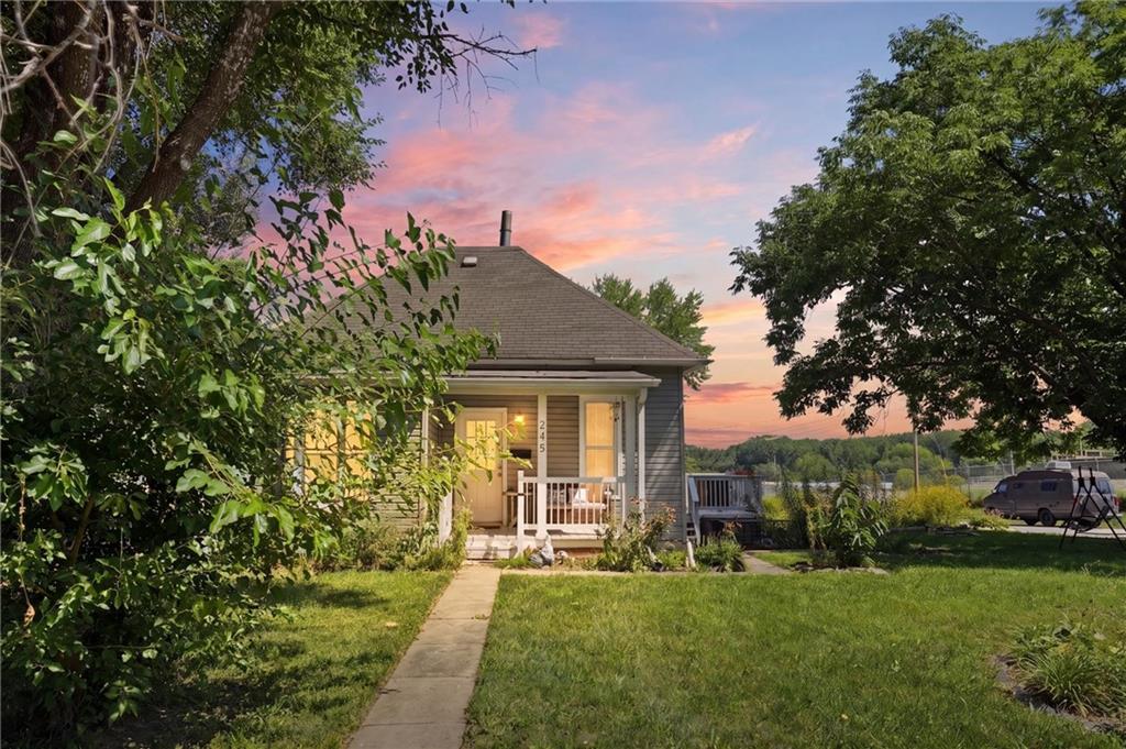 3rd image of 245 Illinois St, Lawrence, KS 66044 | MLS# 2632948