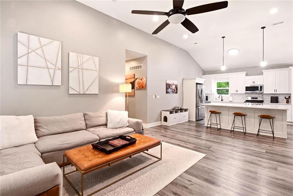 5th image of 5005 Welborn Ln, Kansas City, KS 66104 | MLS# 2632951