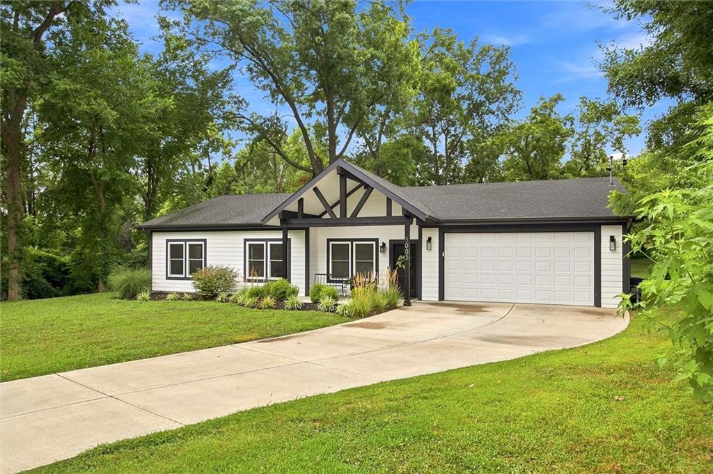 2nd image of 5005 Welborn Ln, Kansas City, KS 66104 | MLS# 2632951