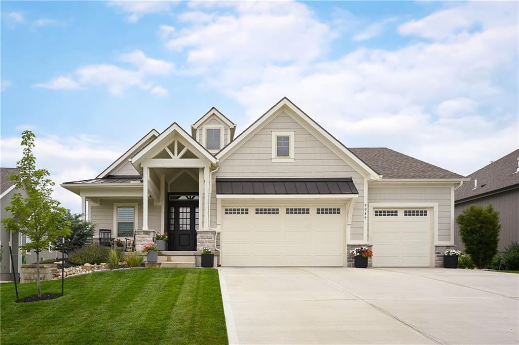 1st image of 3045 Nw Thoreau Ln, Lee's Summit, MO 64081 | MLS# 2632957