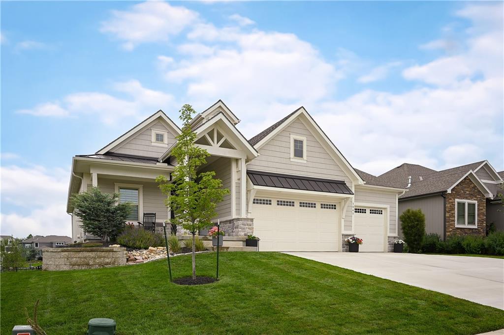 3rd image of 3045 Nw Thoreau Ln, Lee's Summit, MO 64081 | MLS# 2632957