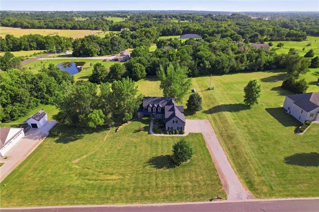 2nd image of 17891 Highview Rd, Tonganoxie, KS 66086 | MLS# 2633020