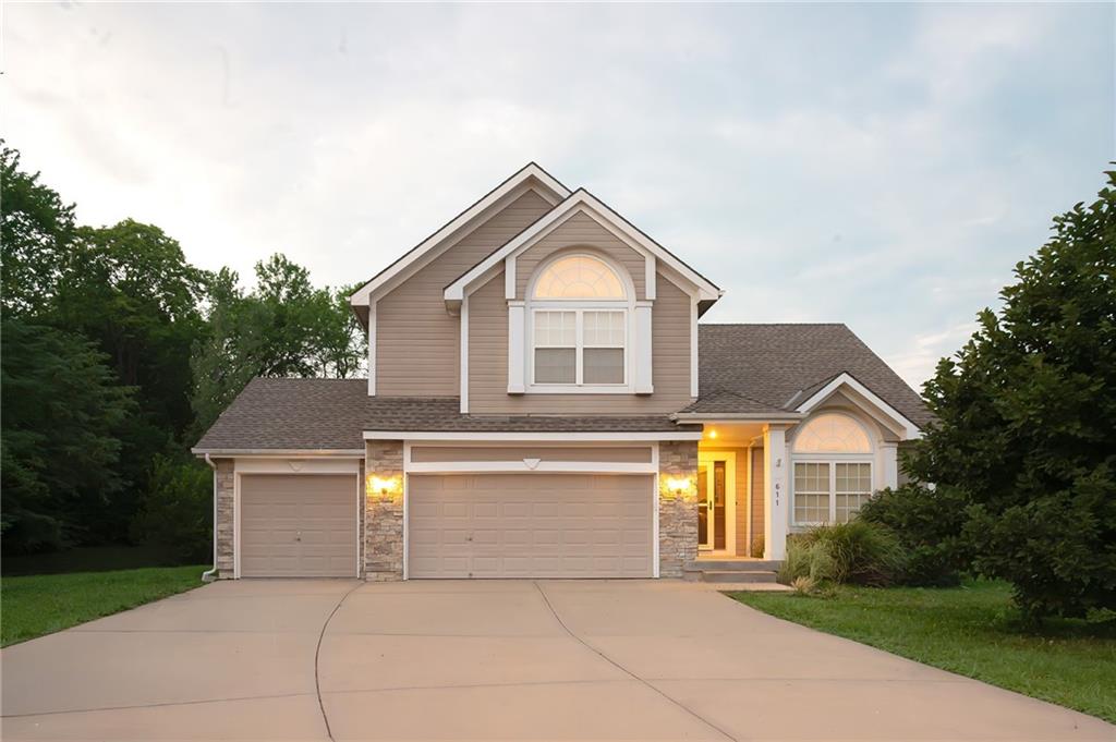 1st image of 611 Timber Crest Ct, Raymore, MO 64083 | MLS# 2633023