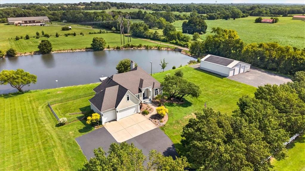 1st image of 1328 E Walnut St, Raymore, MO 64083 | MLS# 2633029