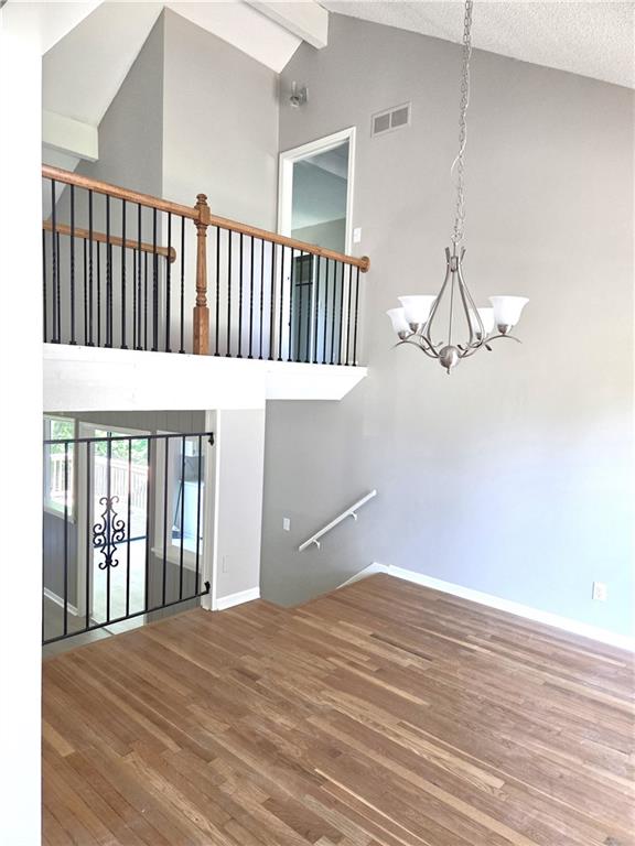3rd image of 9786 W 101 Ter, Overland Park, KS 66212 | MLS# 2633051