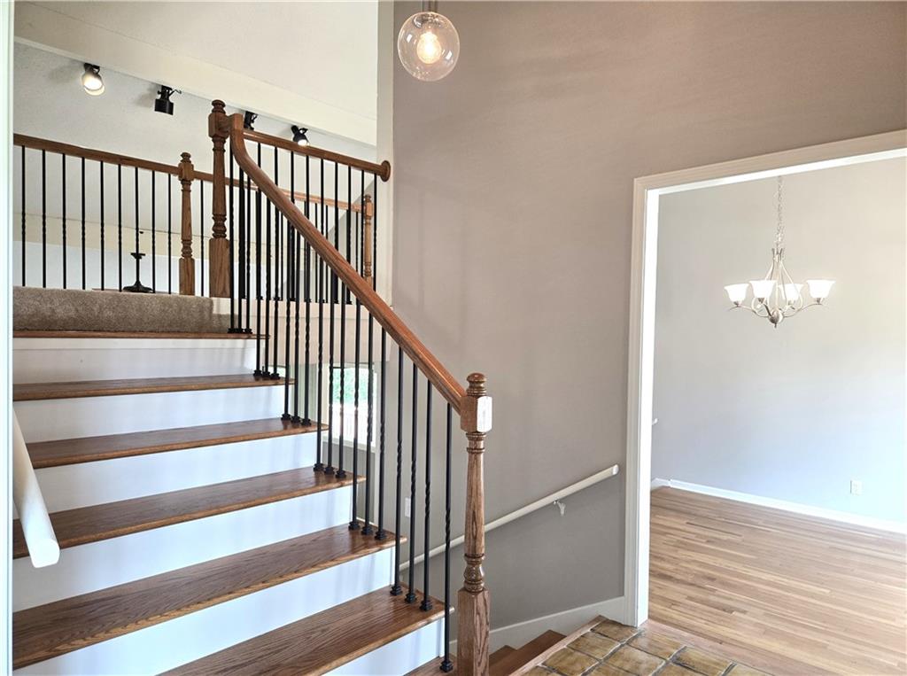 2nd image of 9786 W 101 Ter, Overland Park, KS 66212 | MLS# 2633051