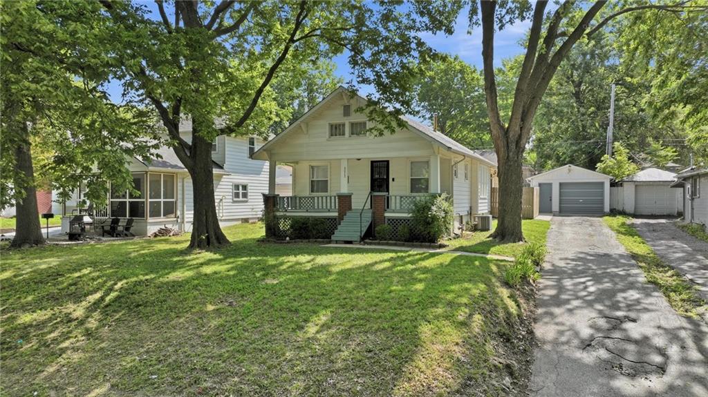 2nd image of 111 S Huttig Ave, Independence, MO 64053 | MLS# 2633066