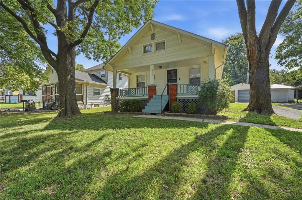 1st image of 111 S Huttig Ave, Independence, MO 64053 | MLS# 2633066