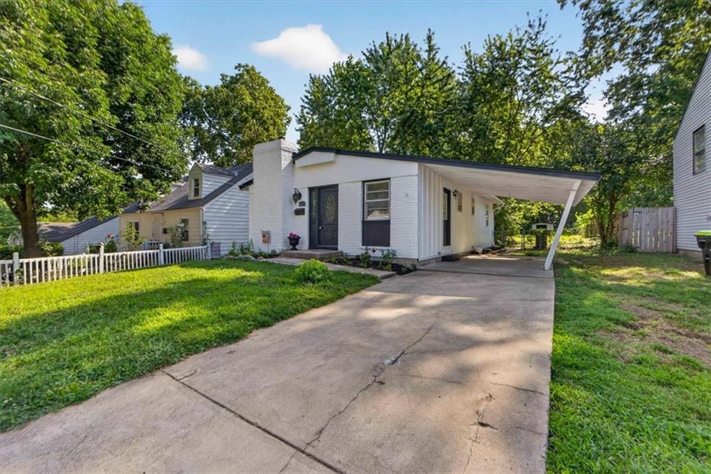 5th image of 1217 S Osage St, Independence, MO 64055 | MLS# 2633075