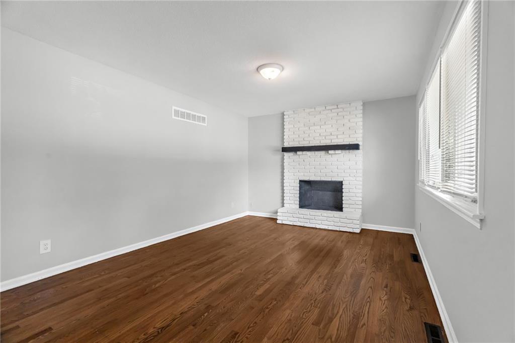 3rd image of 604 S Stevenson St, Olathe, KS 66061 | MLS# 2633083