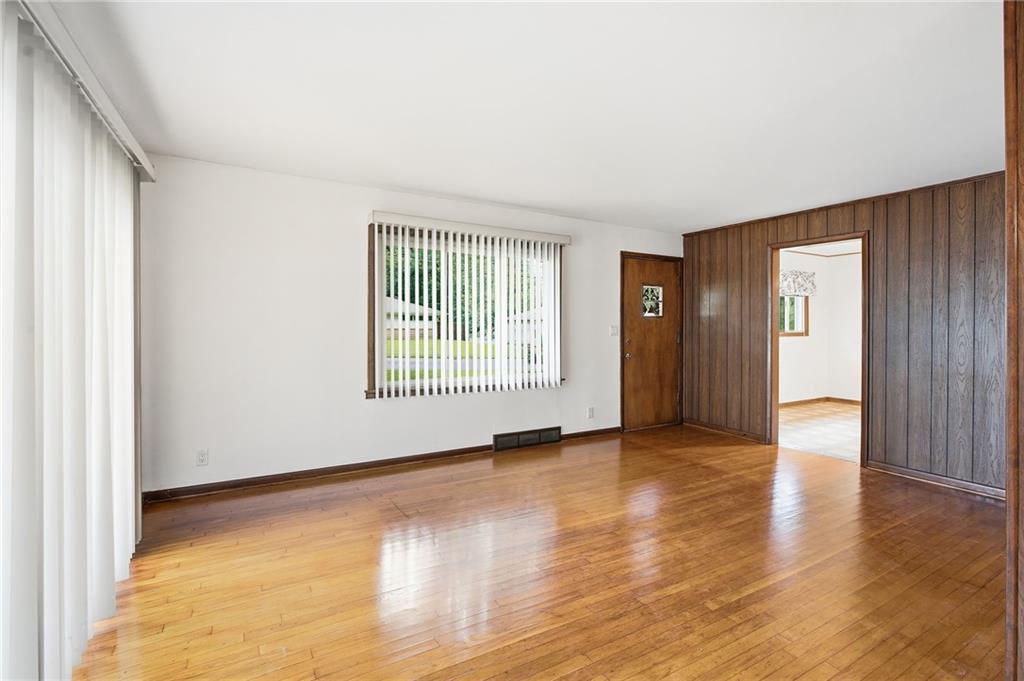 4th image of 10801 E 64 Ter, Raytown, MO 64133 | MLS# 2633086