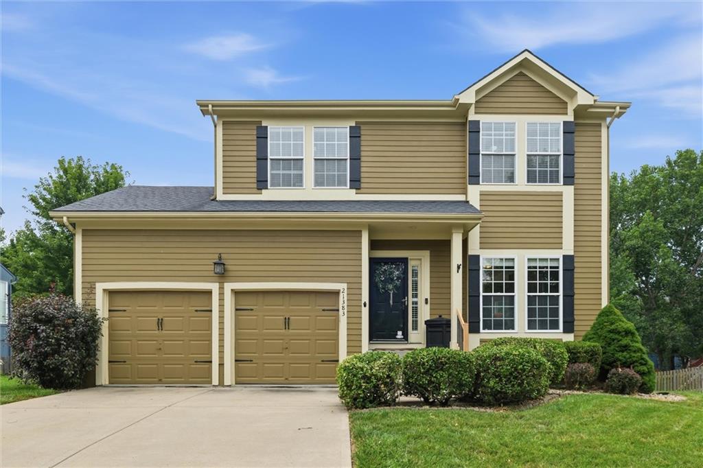 1st image of 21383 W 119th Pl, Olathe, KS 66061 | MLS# 2633093