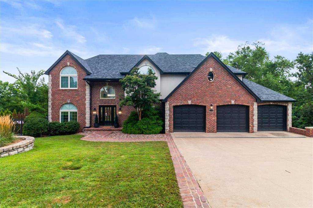 2nd image of 2523 Sw Still Meadows Ter, Blue Springs, MO 64015 | MLS# 2633095