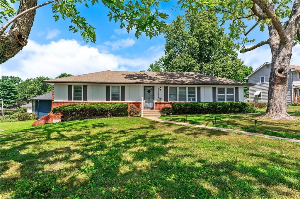 2nd image of 3726 S Trail Ridge Dr, Independence, MO 64055 | MLS# 2633103