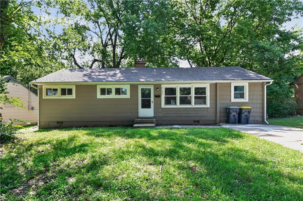1st image of 11407 Richmond Ave, Kansas City, MO 64134 | MLS# 2633105