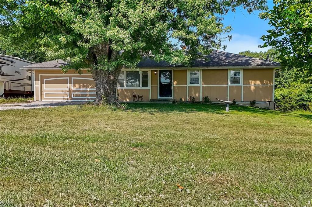 1st image of 21062 Bright Ln, Lawson, MO 64062 | MLS# 2633110