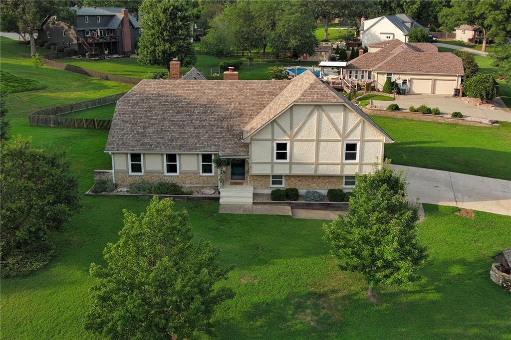1st image of 1100 Sw 44th St, Blue Springs, MO 64015 | MLS# 2633113