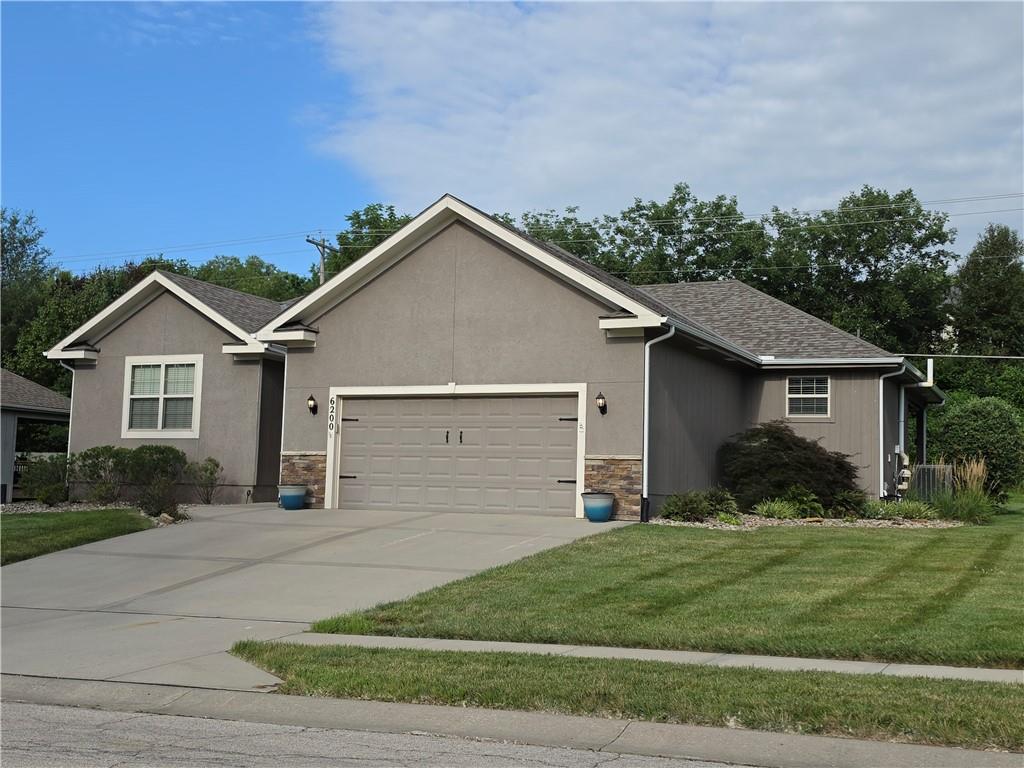 2nd image of 6200 Green Hills Ln, Kansas City, MO 64151 | MLS# 2633131