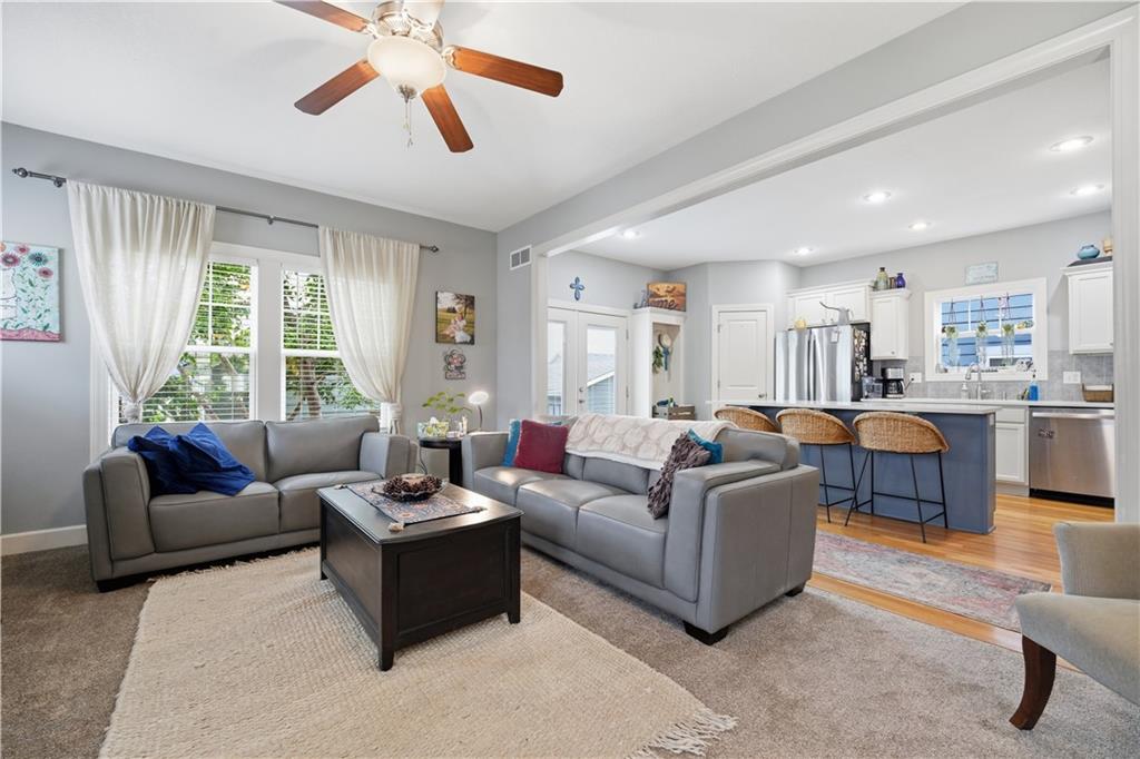 4th image of 917 Sw American Royal Wy, Lees Summit, MO 64081 | MLS# 2633194