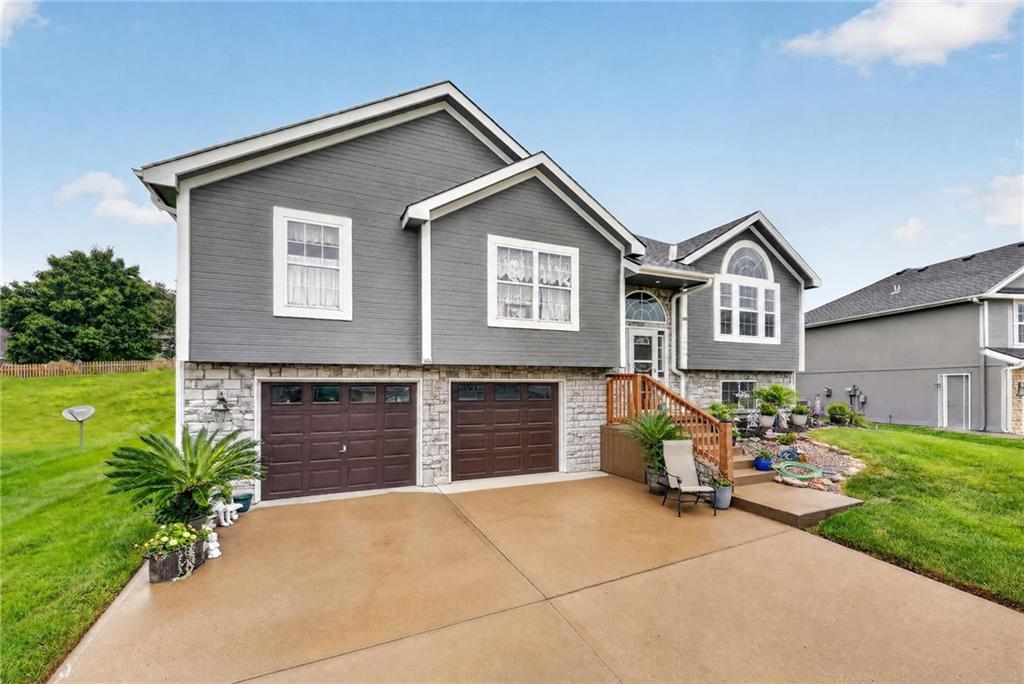 2nd image of 1206 Wildwood St, Leavenworth, KS 66048 | MLS# 2633198