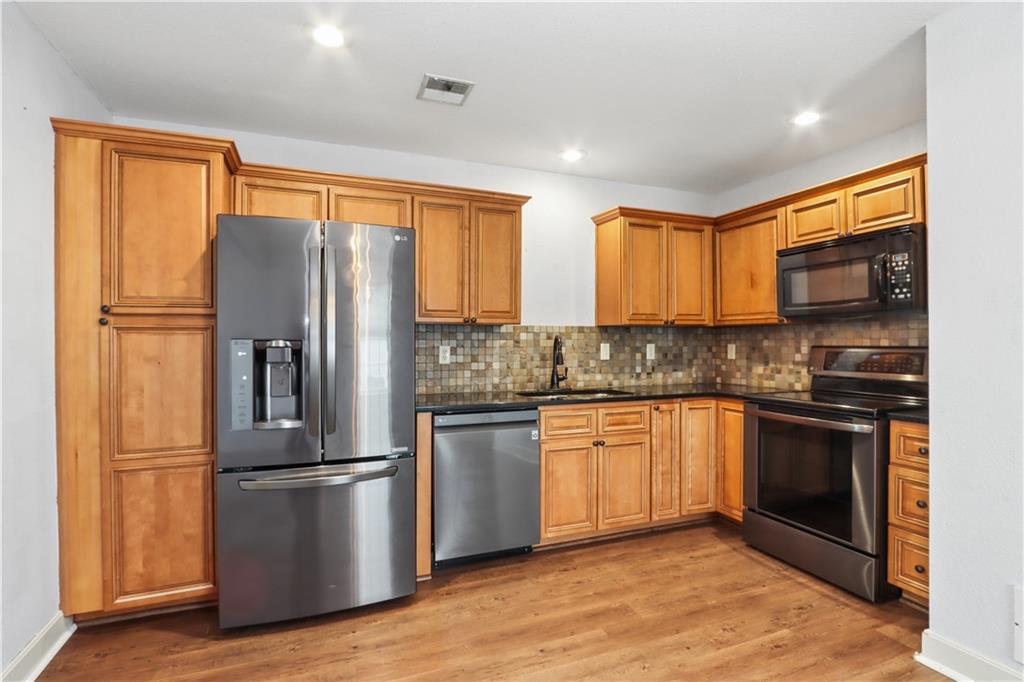 4th image of 13650 Oak Valley Dr, Platte City, MO 64079 | MLS# 2633208