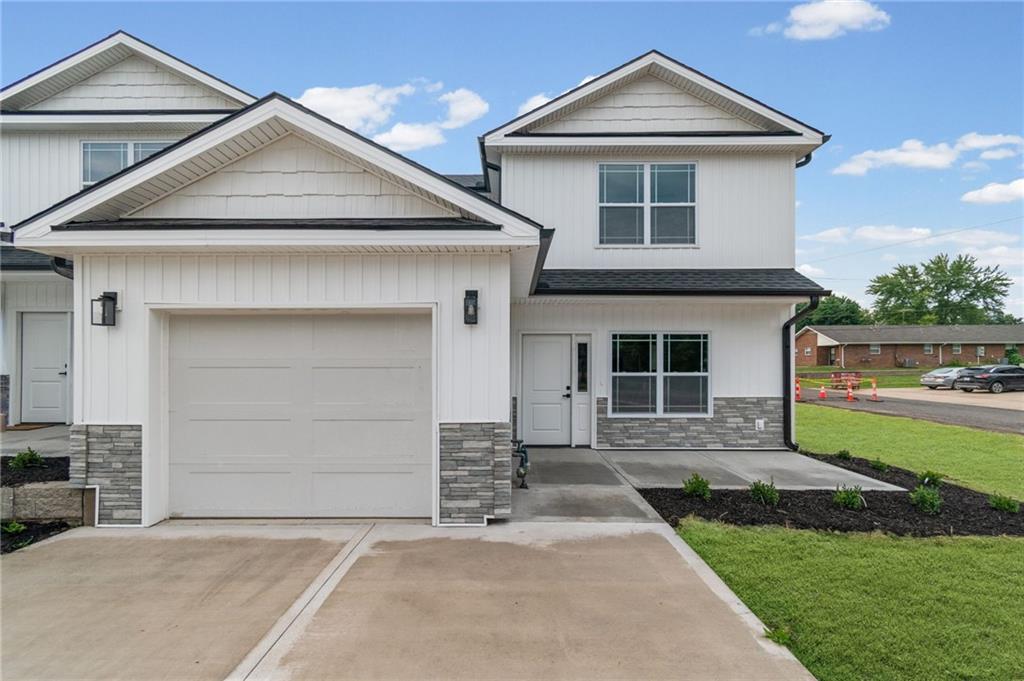 2nd image of 117 E 3rd St, Lawson, MO 64062 | MLS# 2633209