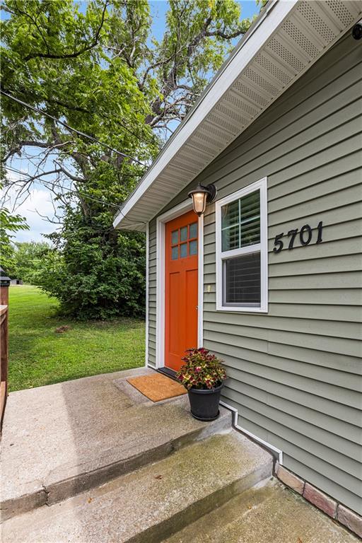 5th image of 5701 E 56Th St, Kansas City, MO 64130 | MLS# 2633220