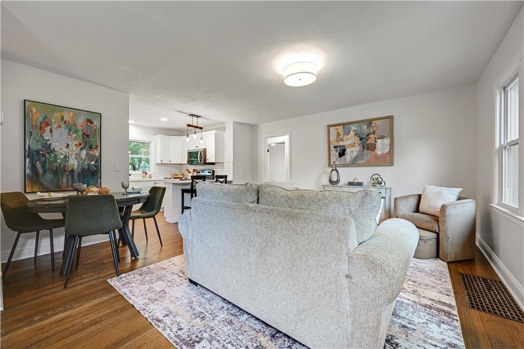 5th image of 5408 W 72Nd St, Prairie Village, KS 66208 | MLS# 2633223