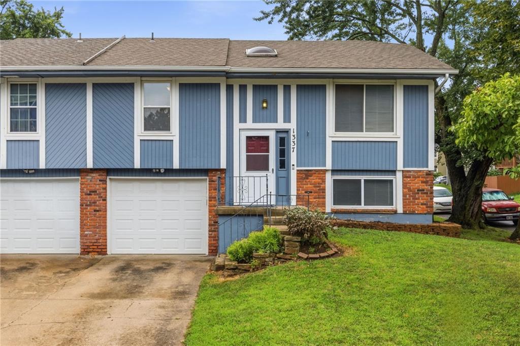 1st image of 1337 E 123rd St, Olathe, KS 66061 | MLS# 2633239