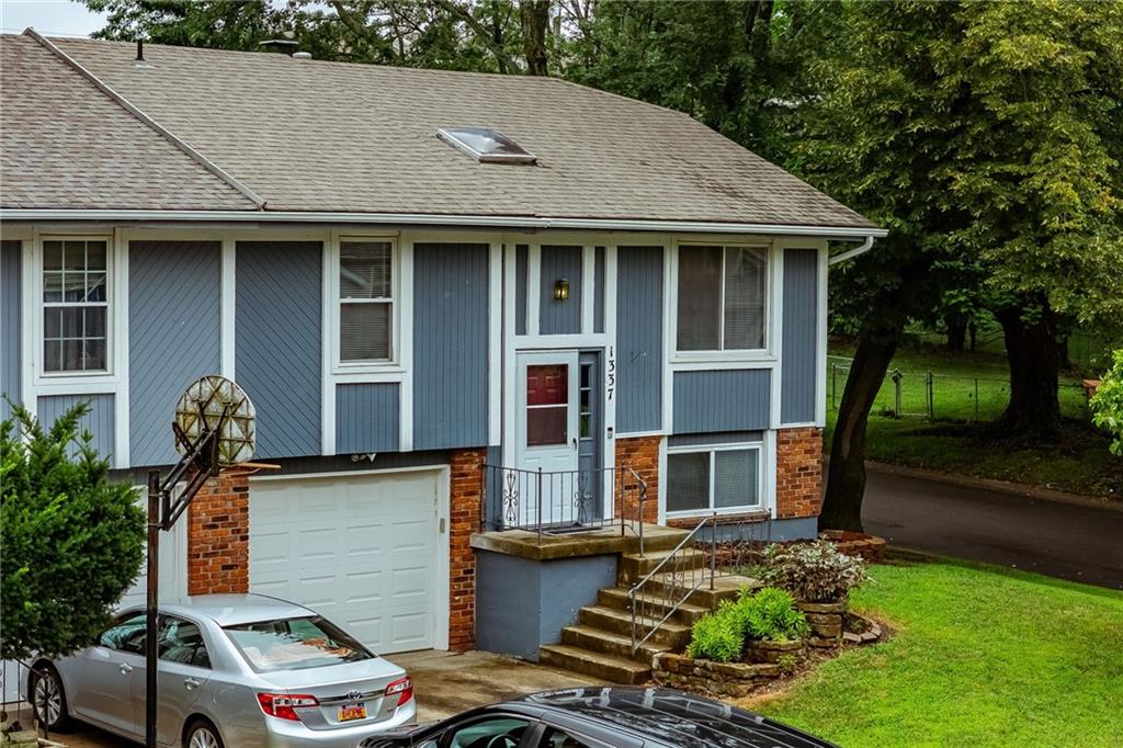 3rd image of 1337 E 123Rd St, Olathe, KS 66061 | MLS# 2633239