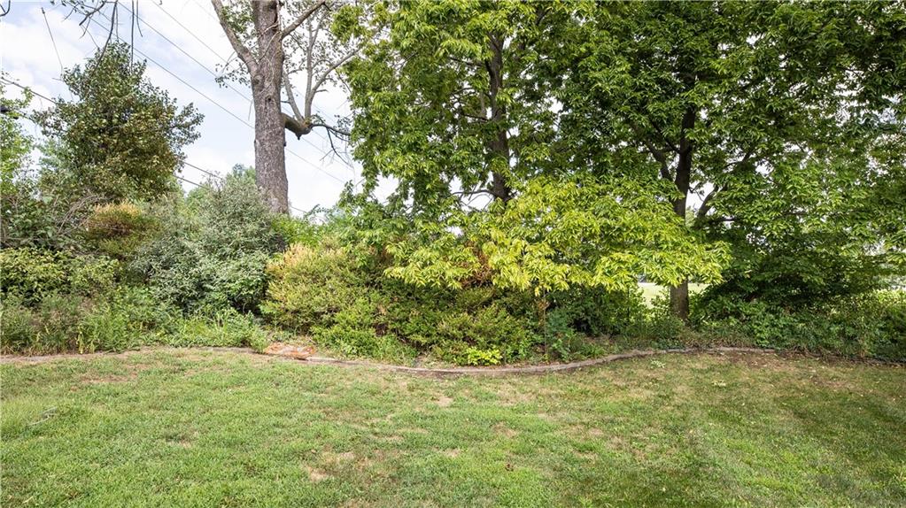 21st image of 627 Nw Timberbrooke Dr, Lees Summit, MO 64081 | MLS# 2633276