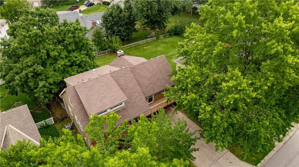 4th image of 205 Ne Noeleen Ln, Lees Summit, MO 64086 | MLS# 2633284